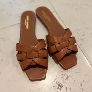 SAINT LAURENT SANDALS MADE WITH TANNED LEATHER AND